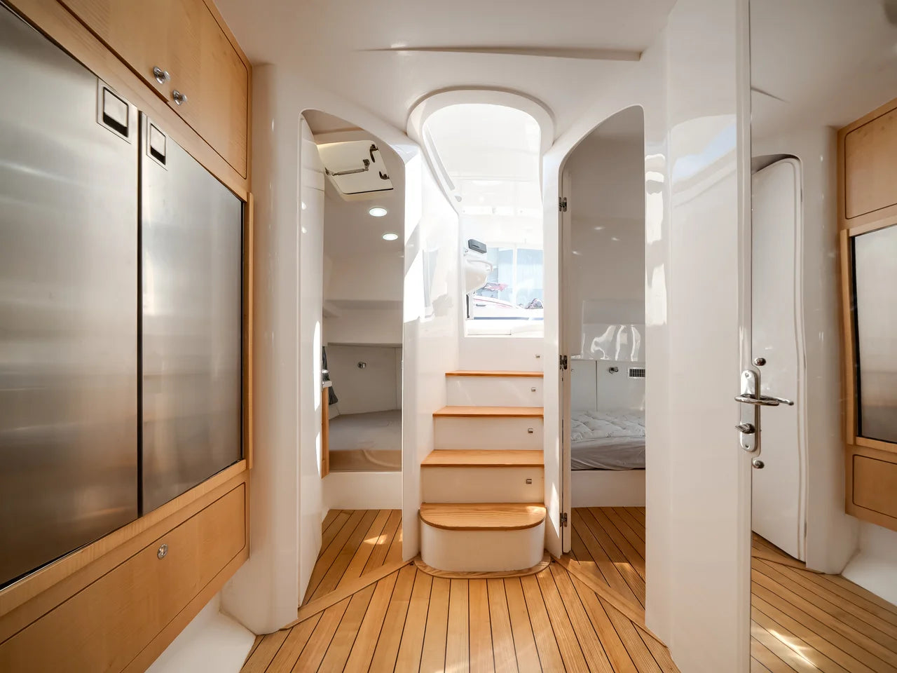 2018 Intrepid 475 SPORT YACHT 47.0 feet, Miami, FL #33