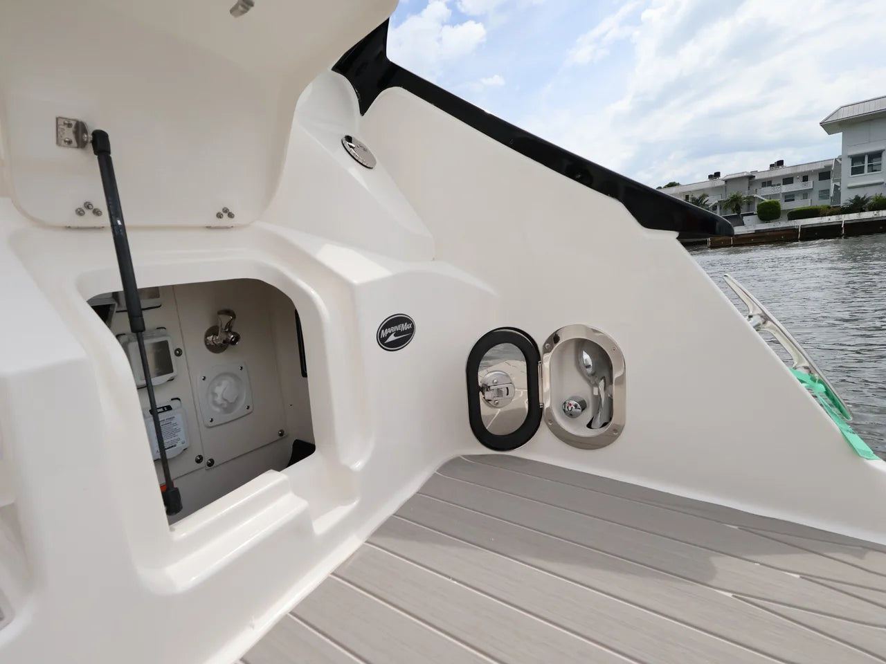 2026 Sea Ray Sundancer 370 Outboard 37.0 feet, Naples, Florida #32