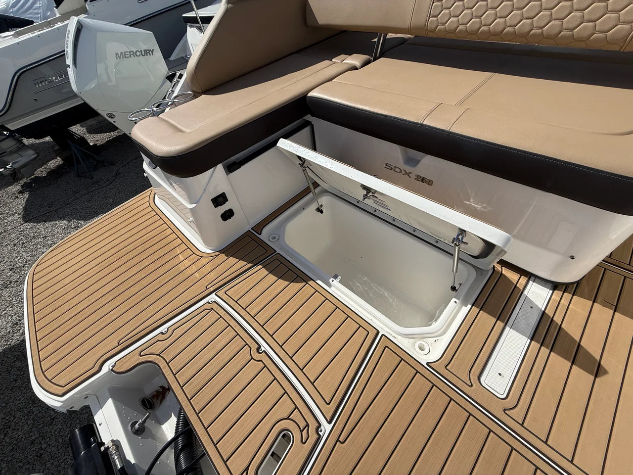 2024 Sea Ray 250 SDX OB 25.0 feet, Quincy, MA #8