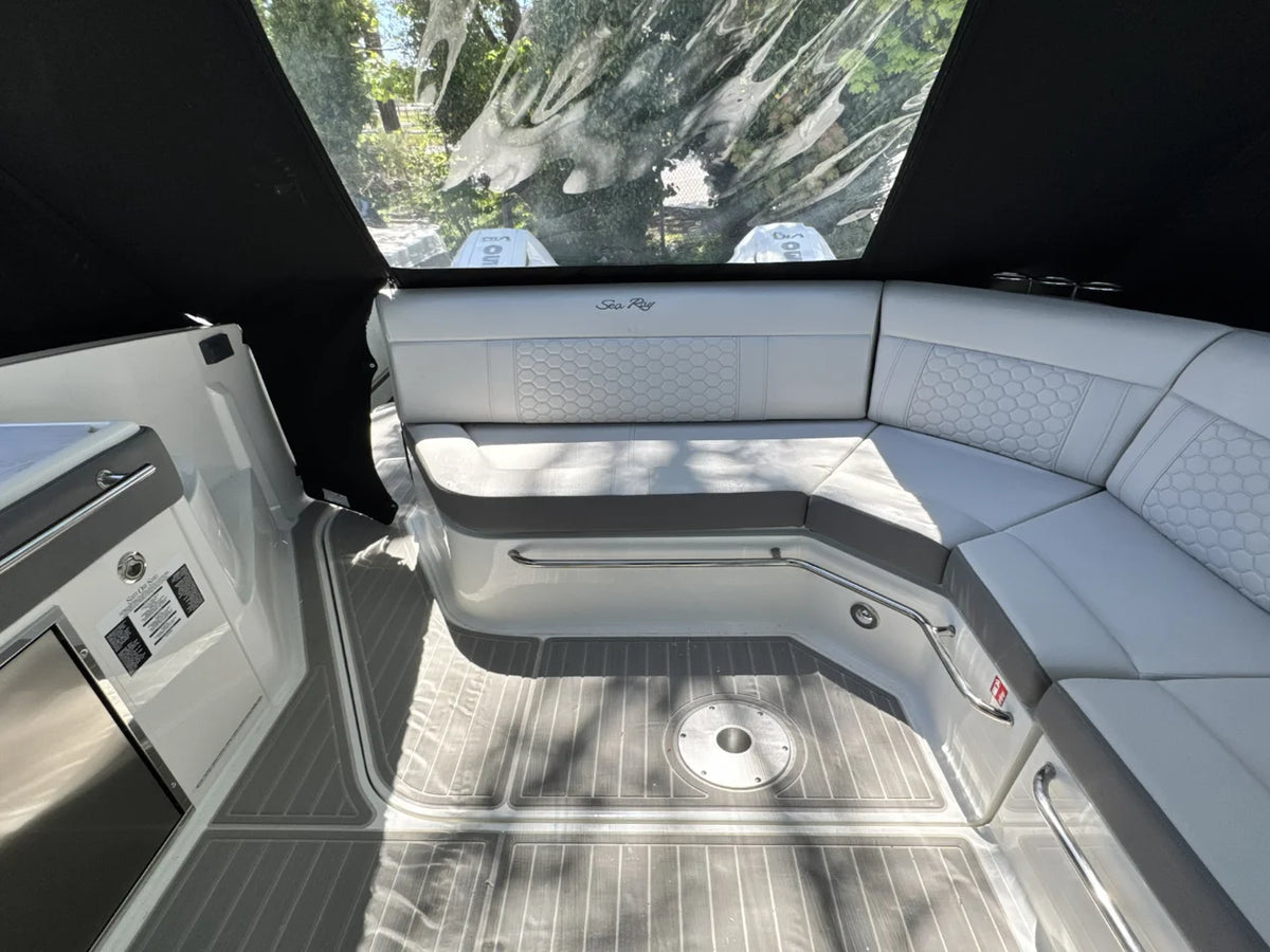 2026 Sea Ray Sundancer 320 Outboard 32.0 feet, Huntington, NY #9