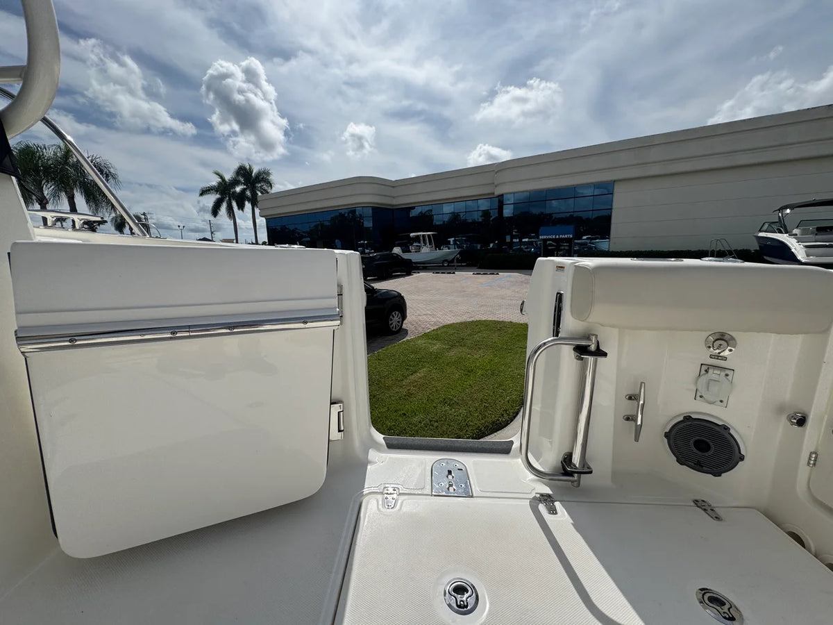 2026 Boston Whaler 325 CONQUEST 32.0 feet, Stuart, Florida #27