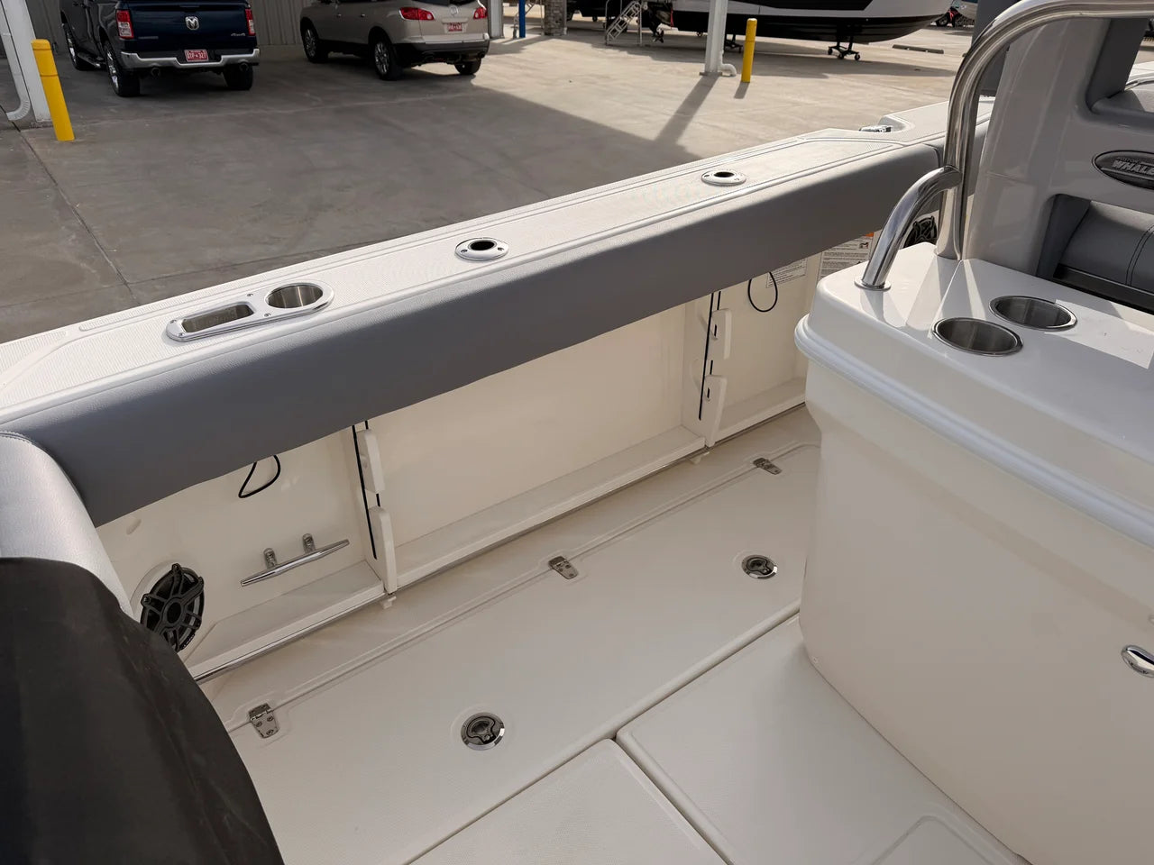2026 Boston Whaler 250 Outrage 25.0 feet, Monkey Island, OK #12