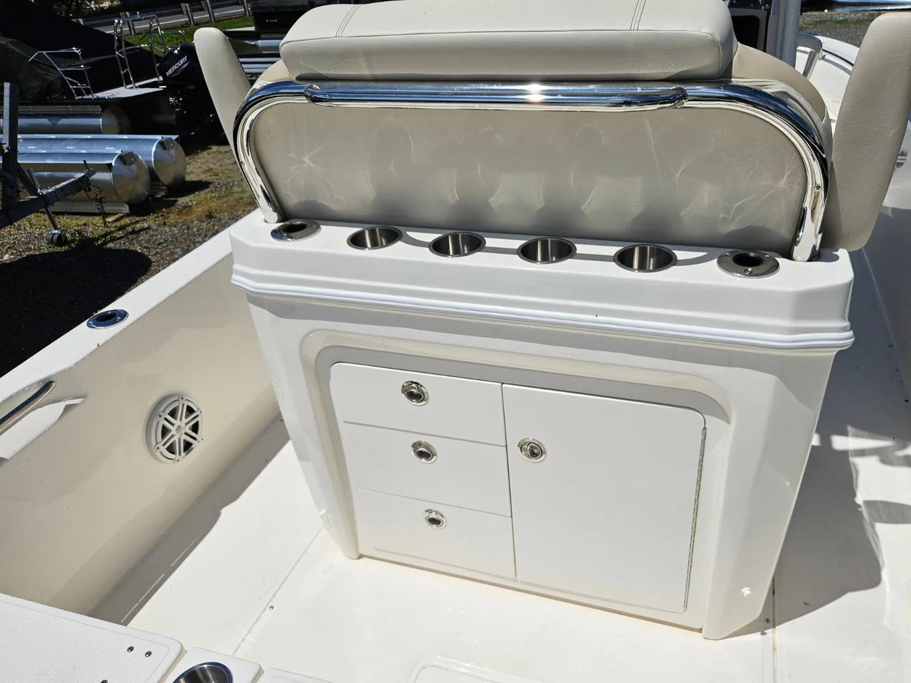 2026 Boston Whaler 250 Dauntless 25.0 feet, Lake Hopatcong, NJ #9