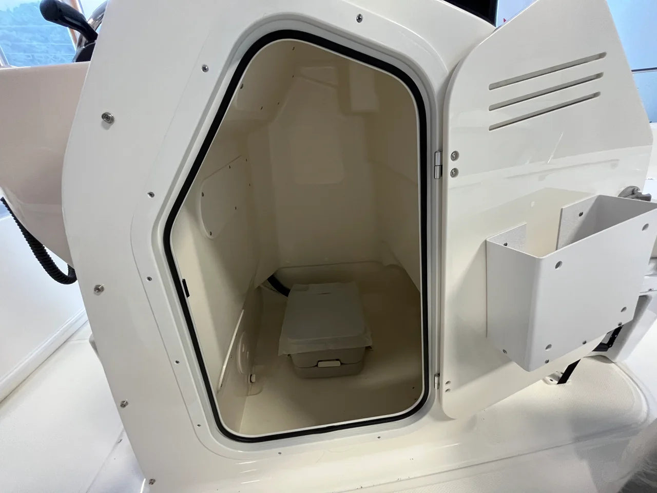 2026 Boston Whaler 210 Montauk 21.0 feet, Wakefield, RI #10