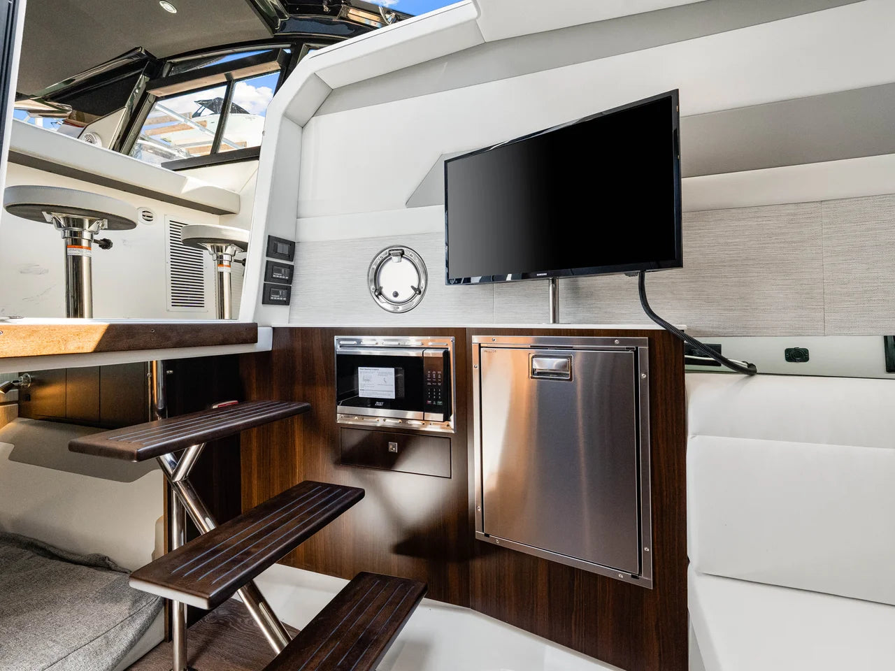 2026 Cruisers Yachts 42 GLS Outboard 42.0 feet, Sarasota, FL #94