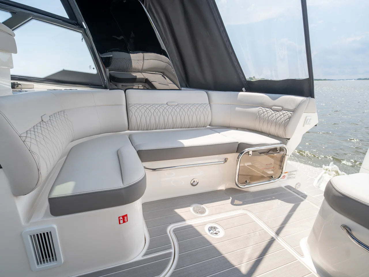 2026 Sea Ray Sundancer 370 Outboard 37.0 feet, Wrightsville Beach, North Carolina #11