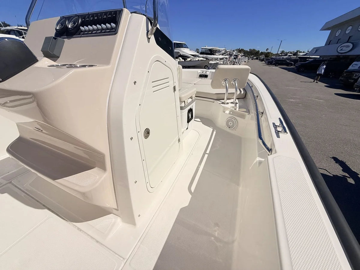 2027 Boston Whaler 210 Montauk 21.0 feet, St Petersburg, FL #29