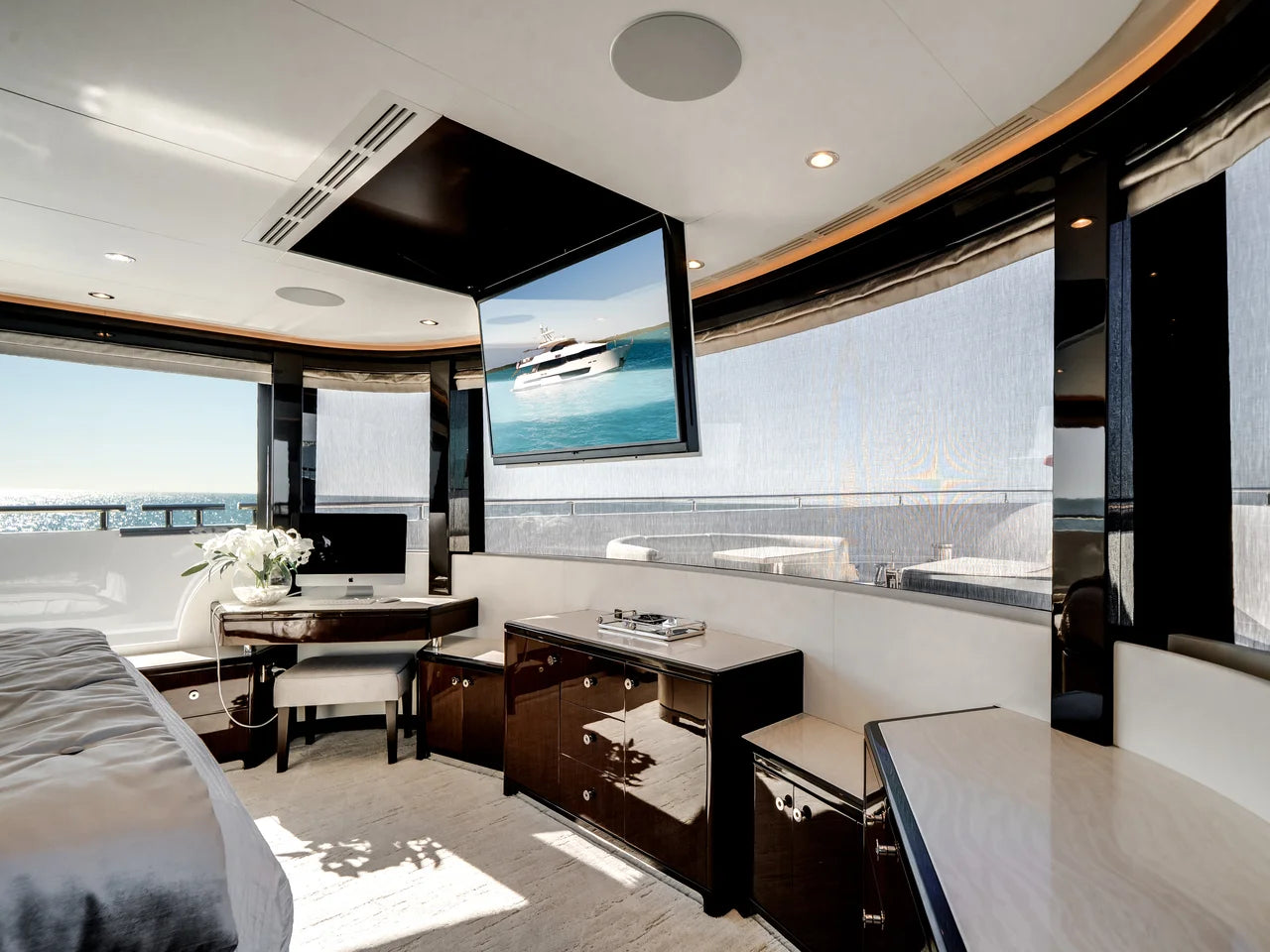 2022 Ocean Alexander 37L 120.0 feet, Fort Lauderdale, FL #45