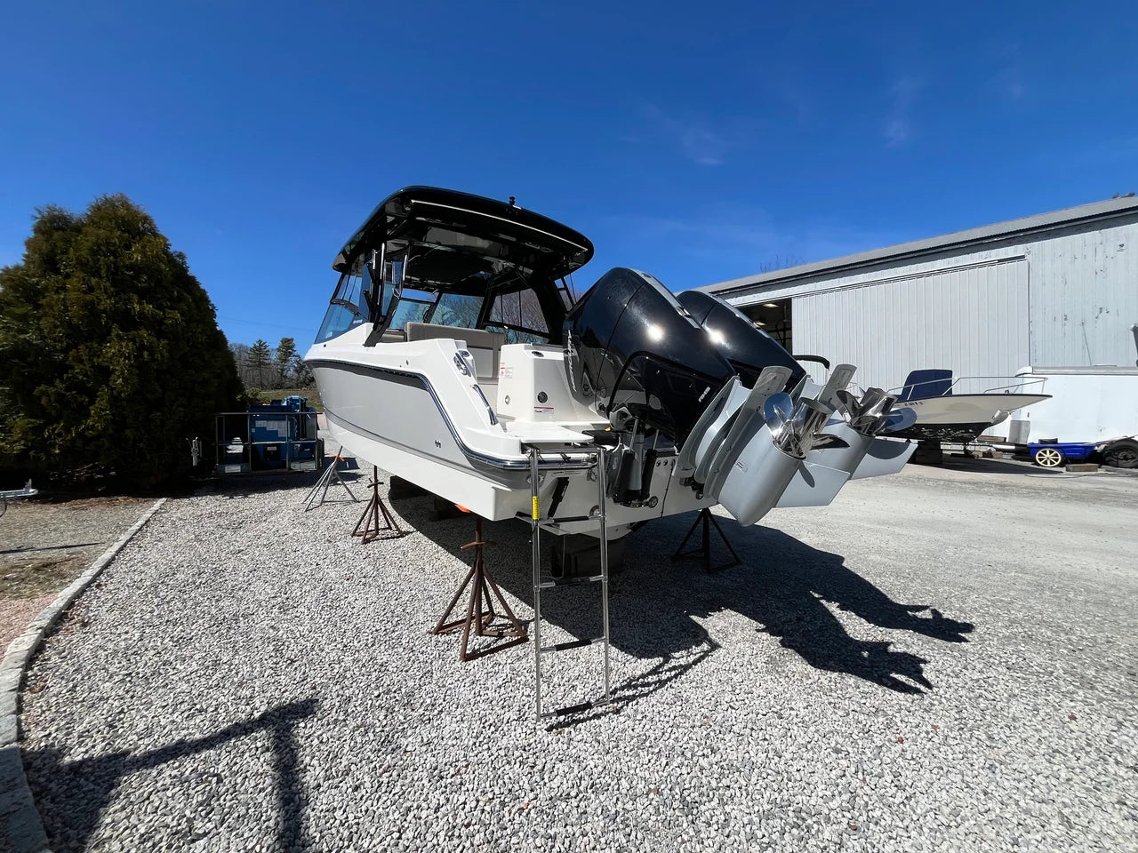 2026 Boston Whaler 330 Vantage 33.0 feet, Wakefield, RI #3
