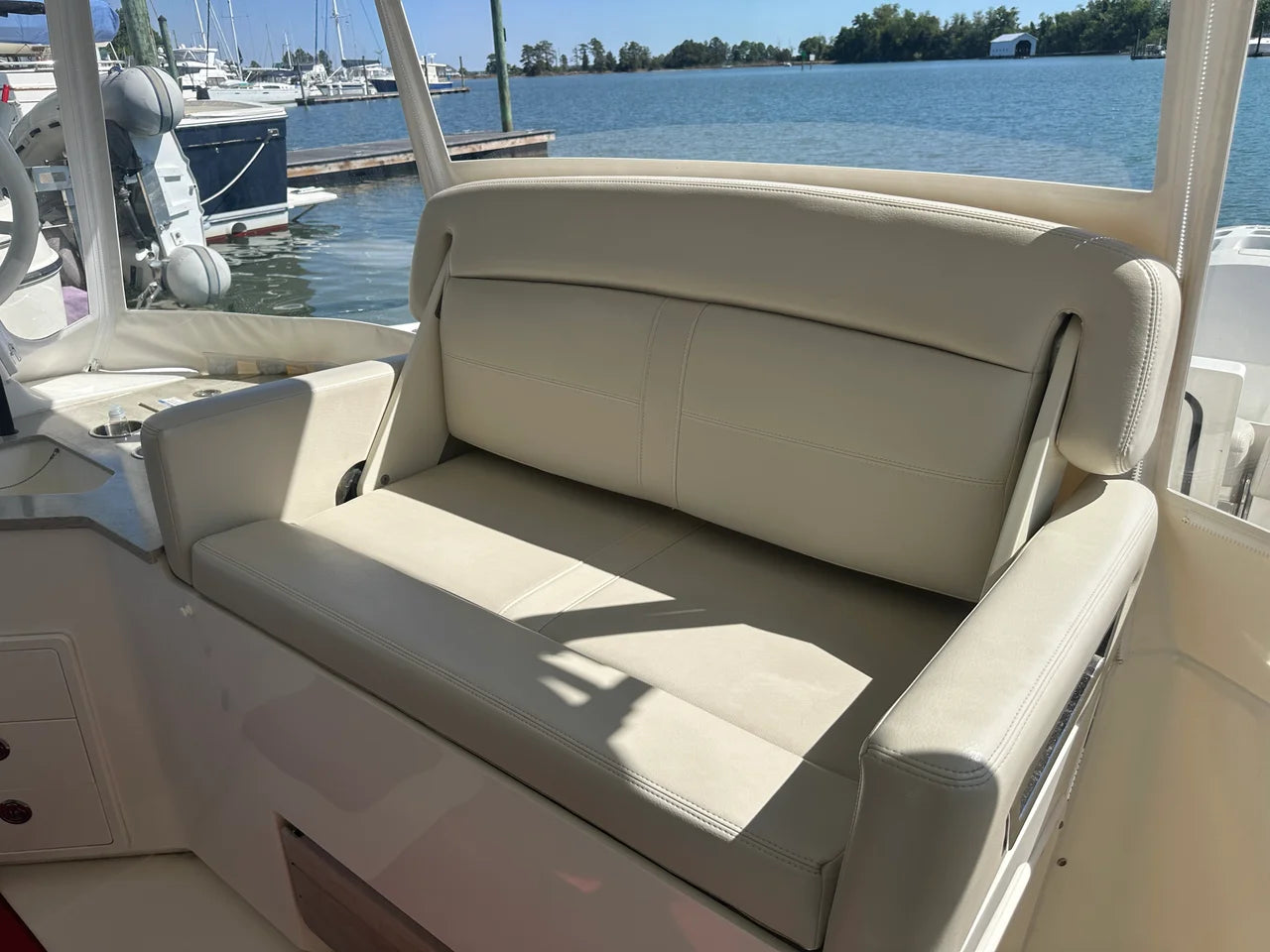 2019 Boston Whaler 350 Realm 35.0 feet, Urbanna, VA #21
