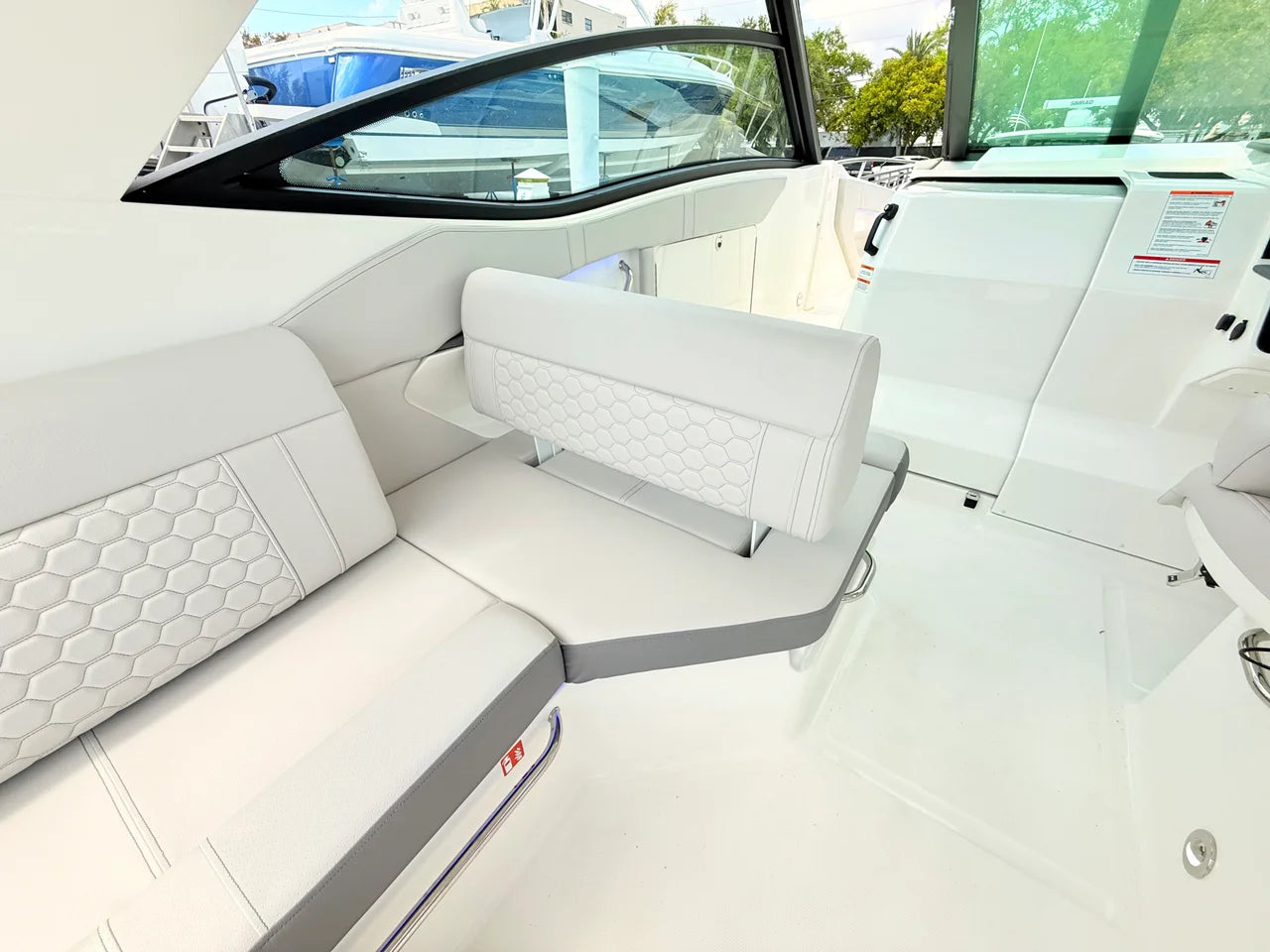2026 Sea Ray Sundancer 320 Outboard 32.0 feet, St Petersburg, FL #42