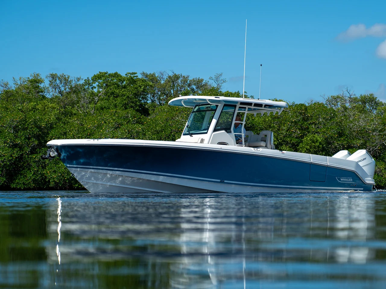 2026 Boston Whaler 330 Outrage 33.0 feet, Fort Myers, FL #3