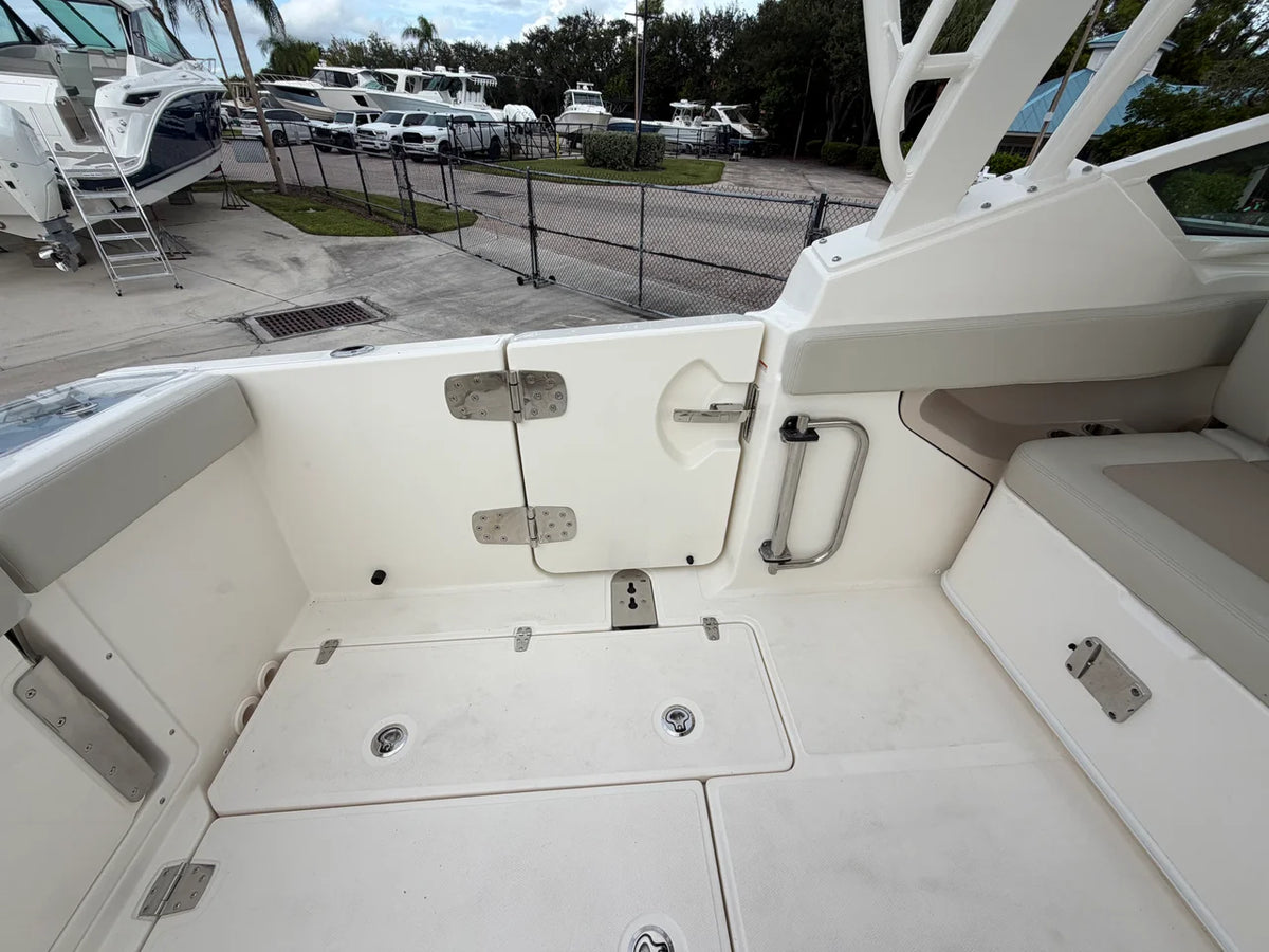 2027 Boston Whaler 280 Vantage 28.0 feet, Stuart, Florida #34