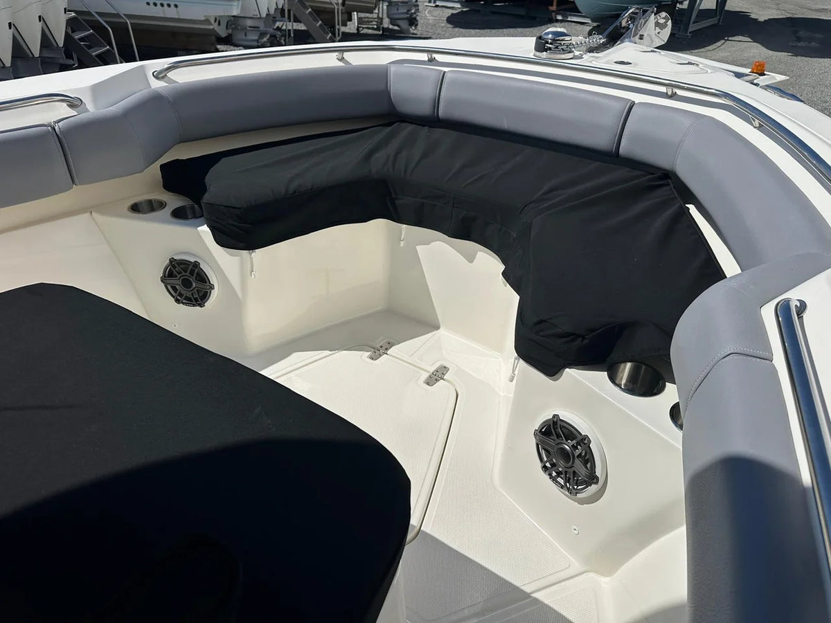 2027 Boston Whaler 250 Outrage 25.0 feet, Key Largo, FL #6