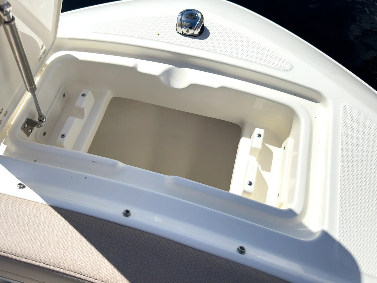 2026 Boston Whaler 210 Vantage 21.0 feet, Fort Myers, FL #17