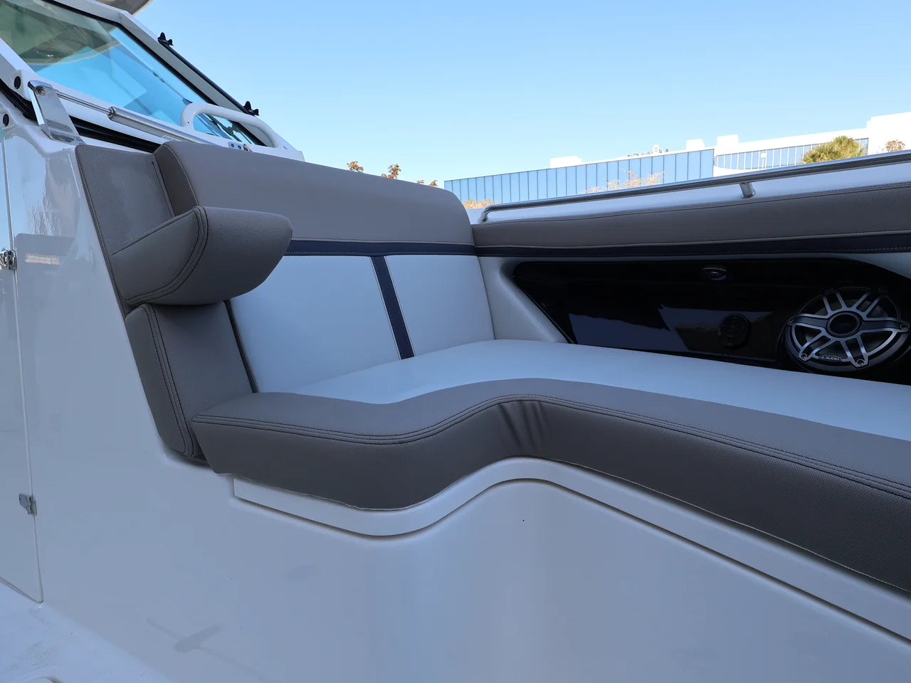 2026 Boston Whaler 330 Vantage 33.0 feet, Naples, Florida #39