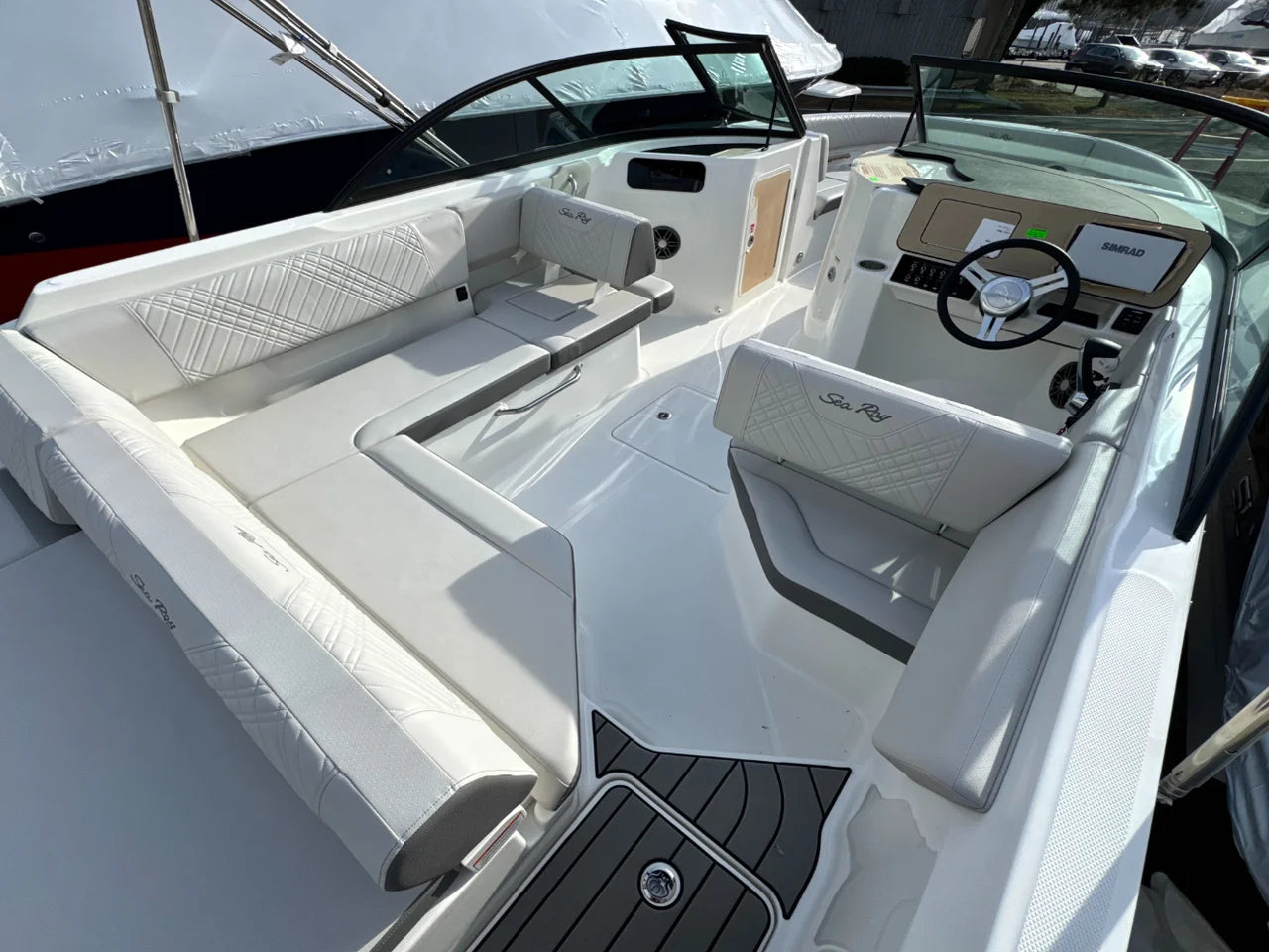 2026 Sea Ray SDX 230 Outboard 23.0 feet, Huntington, NY #17