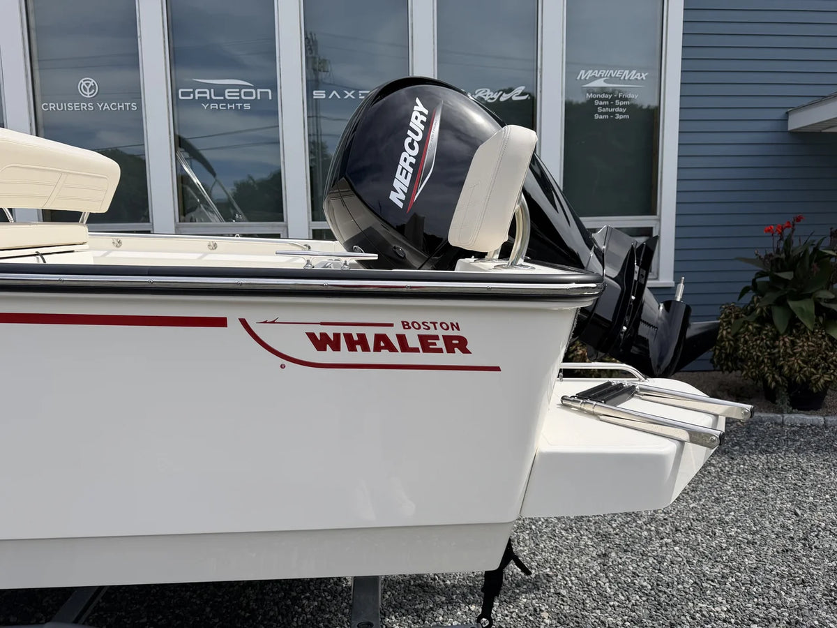 2027 Boston Whaler 190 Montauk 19.0 feet, Wakefield, RI #2