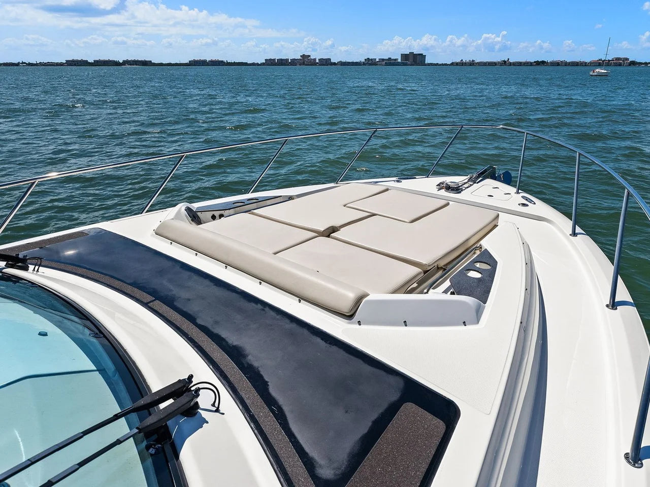 2025 Boston Whaler 405 CONQUEST 41.0 feet, St Petersburg, FL #75