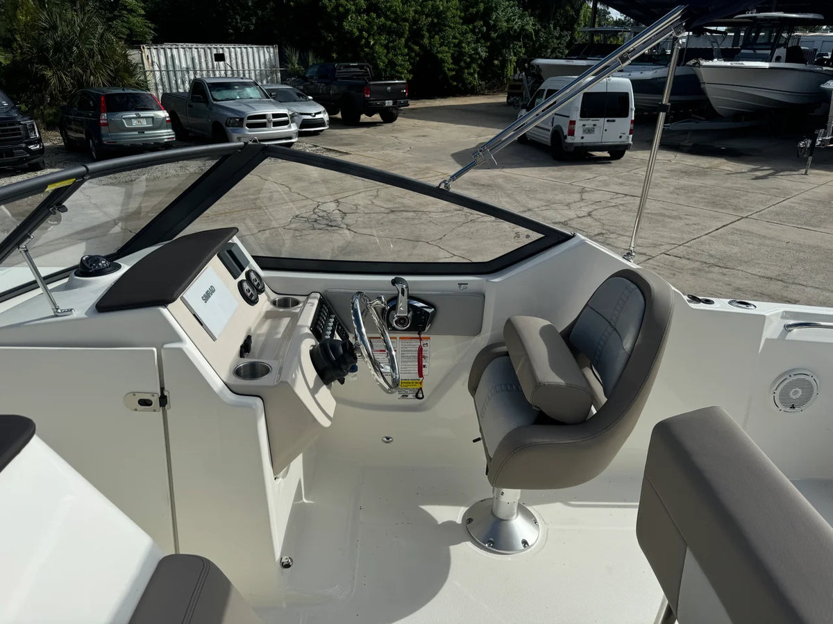 2026 Boston Whaler 210 Vantage 21.0 feet, Cocoa, Florida #21