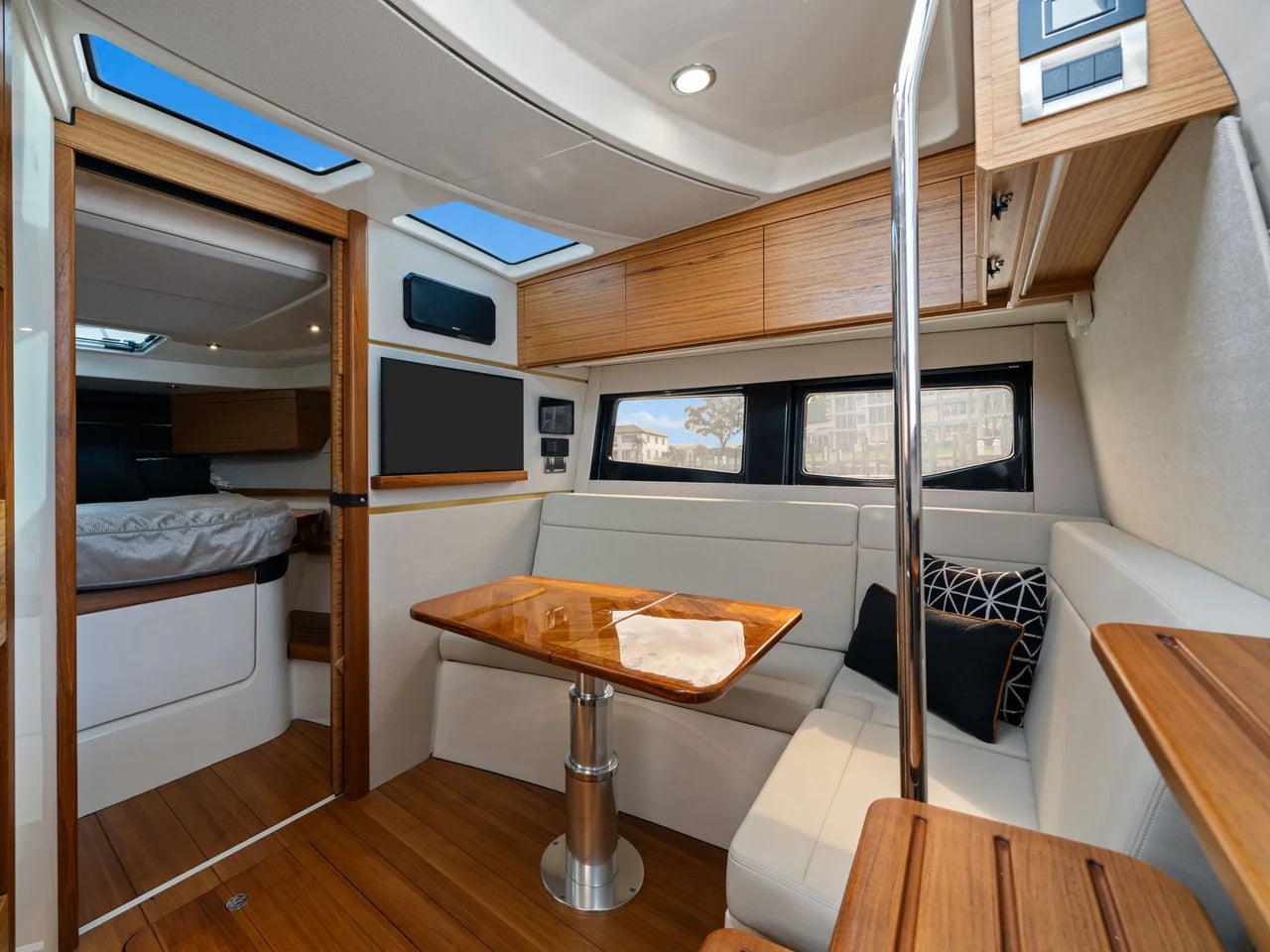 2022 Boston Whaler 405 40.0 feet, Naples, Florida #65