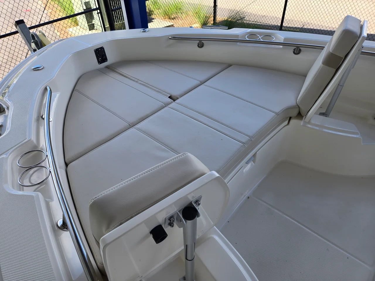 2026 Boston Whaler 250 Dauntless 25.0 feet, Charleston, SC #17