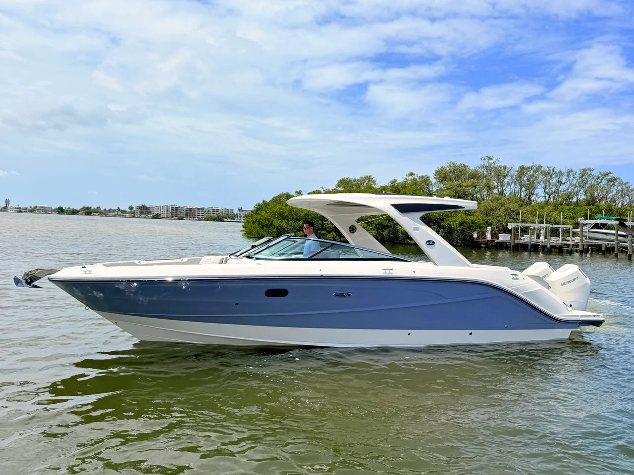 2026 Sea Ray SLX 310 Outboard 31.0 feet, St Petersburg, FL #11
