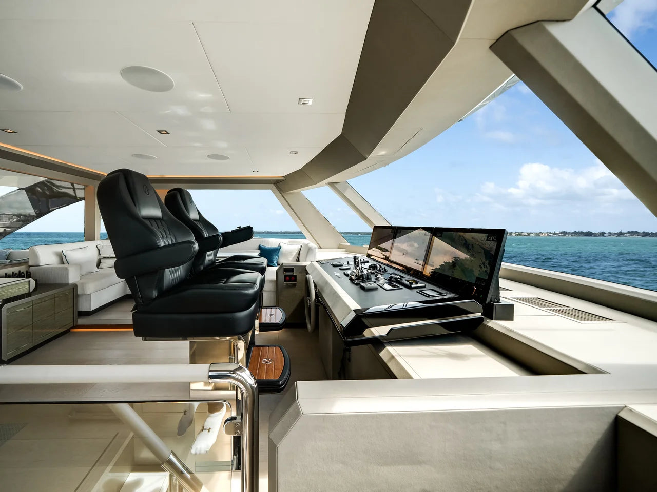 2023 Ocean Alexander 27R 88.0 feet, Ocean Reef, FL #88