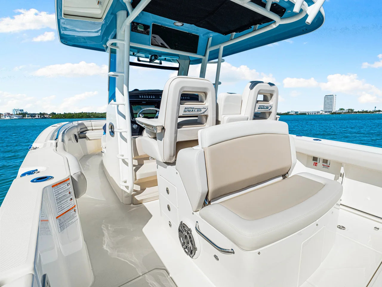 2026 Boston Whaler 330 Outrage 33.0 feet, Sarasota, FL #11