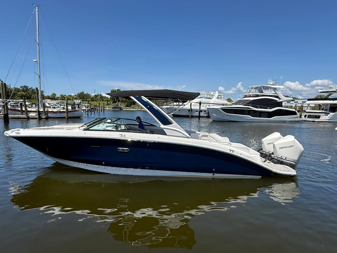 2026 Sea Ray SDX 290 Outboard 29.0 feet, Venice, Florida #1