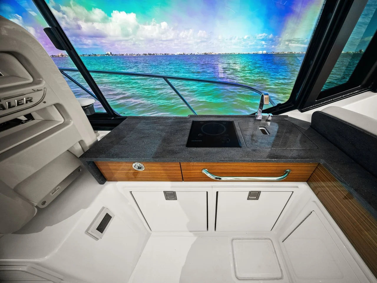 2025 Boston Whaler 405 CONQUEST 41.0 feet, St Petersburg, FL #51