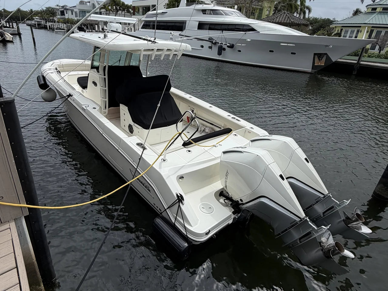 2023 Boston Whaler 33 OUTRAGE 33.0 feet, Pompano Beach, Florida #2