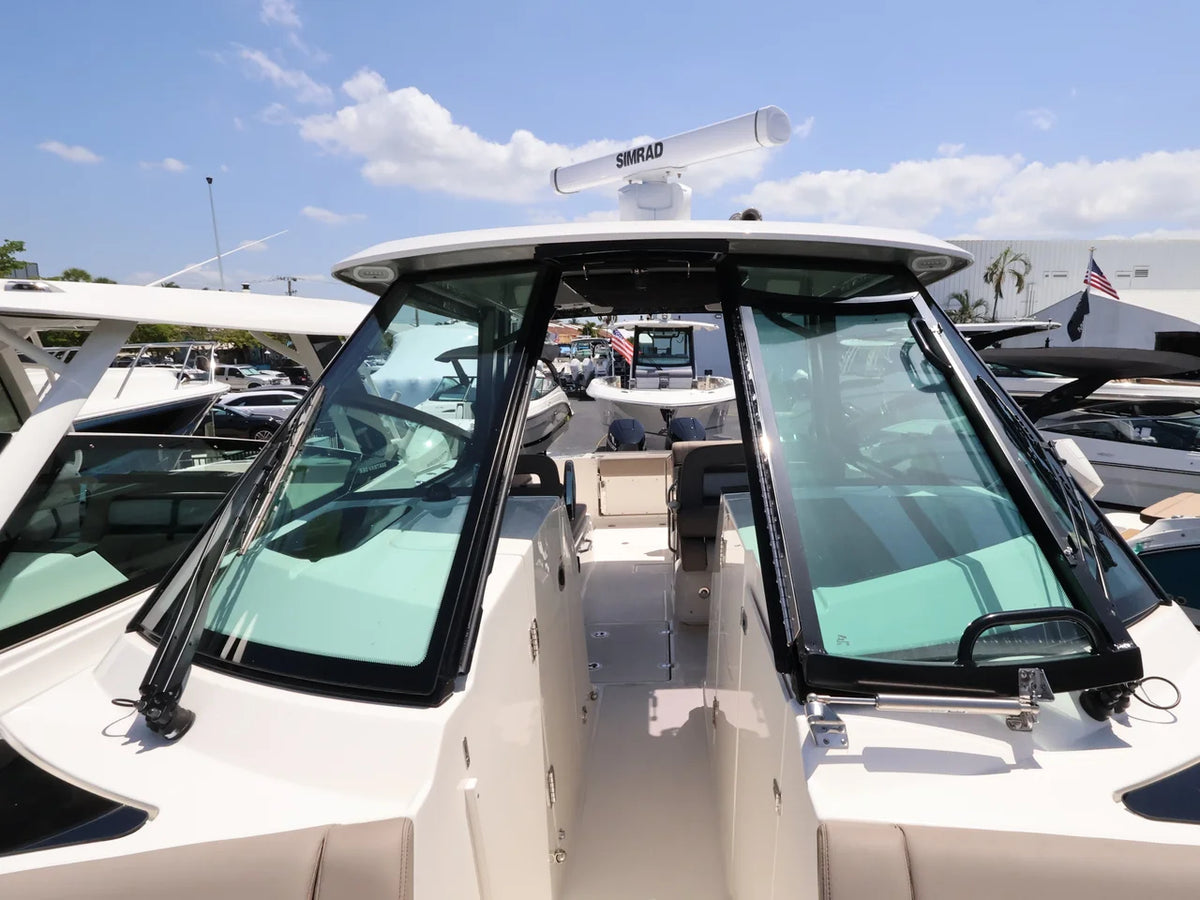2026 Boston Whaler 330 Vantage 33.0 feet, Naples, Florida #40