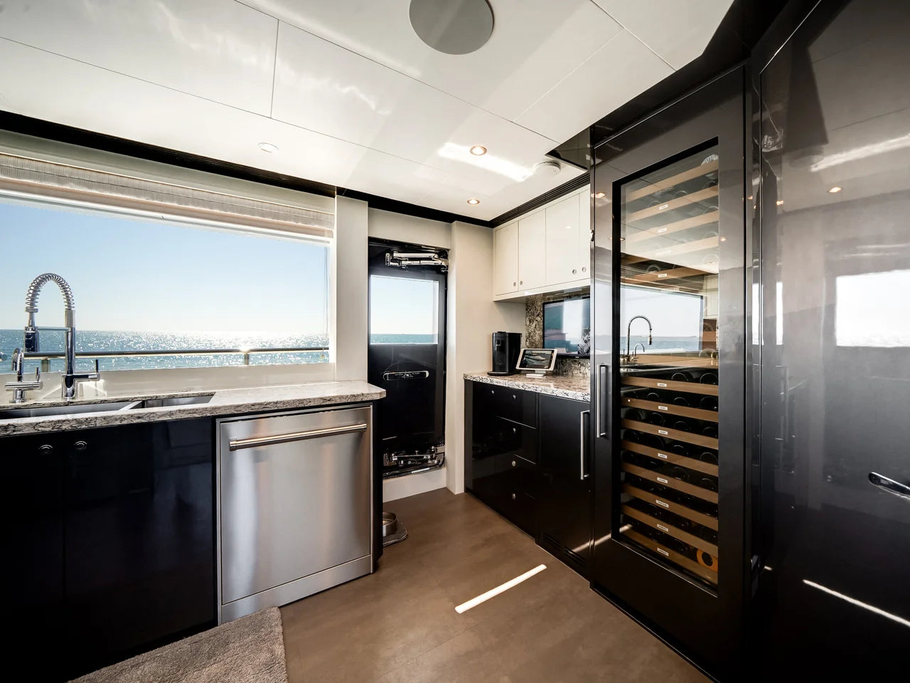 2022 Ocean Alexander 37L 120.0 feet, Fort Lauderdale, FL #34