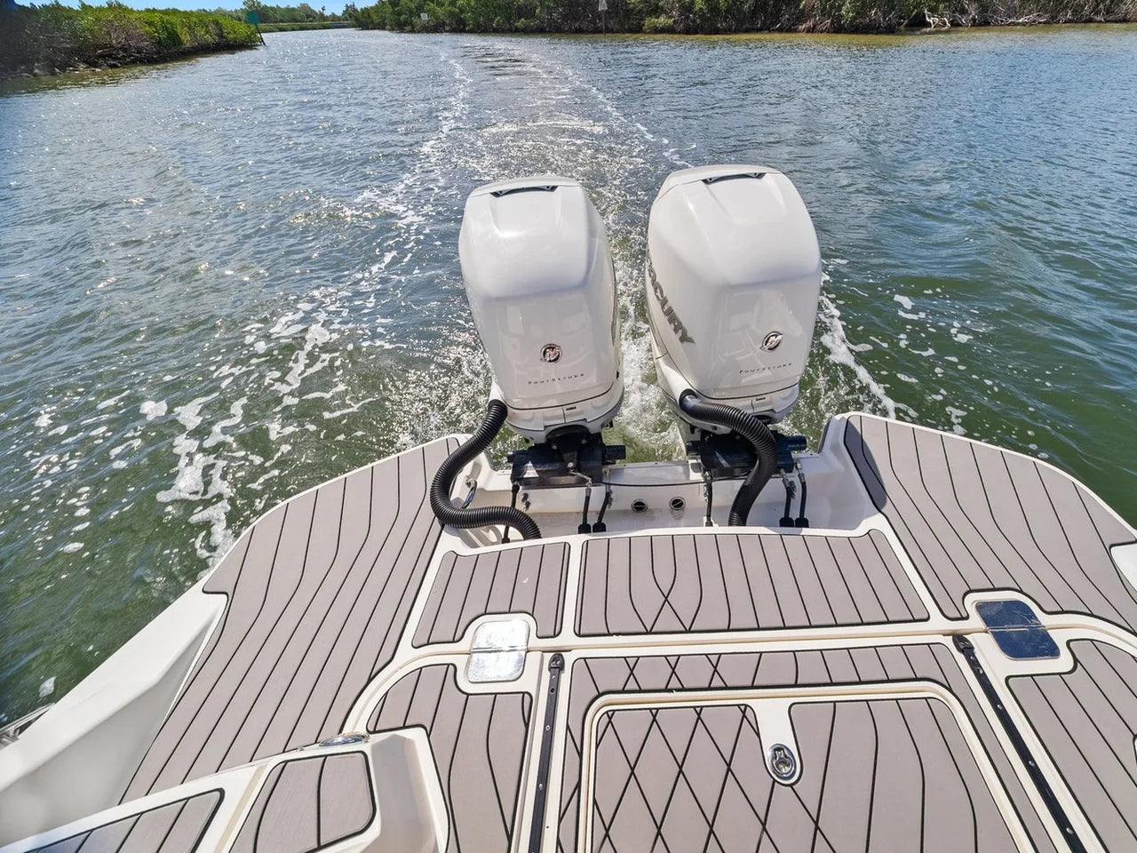2023 Sea Ray SLX 350 OB 35.0 feet, St Petersburg, FL #33