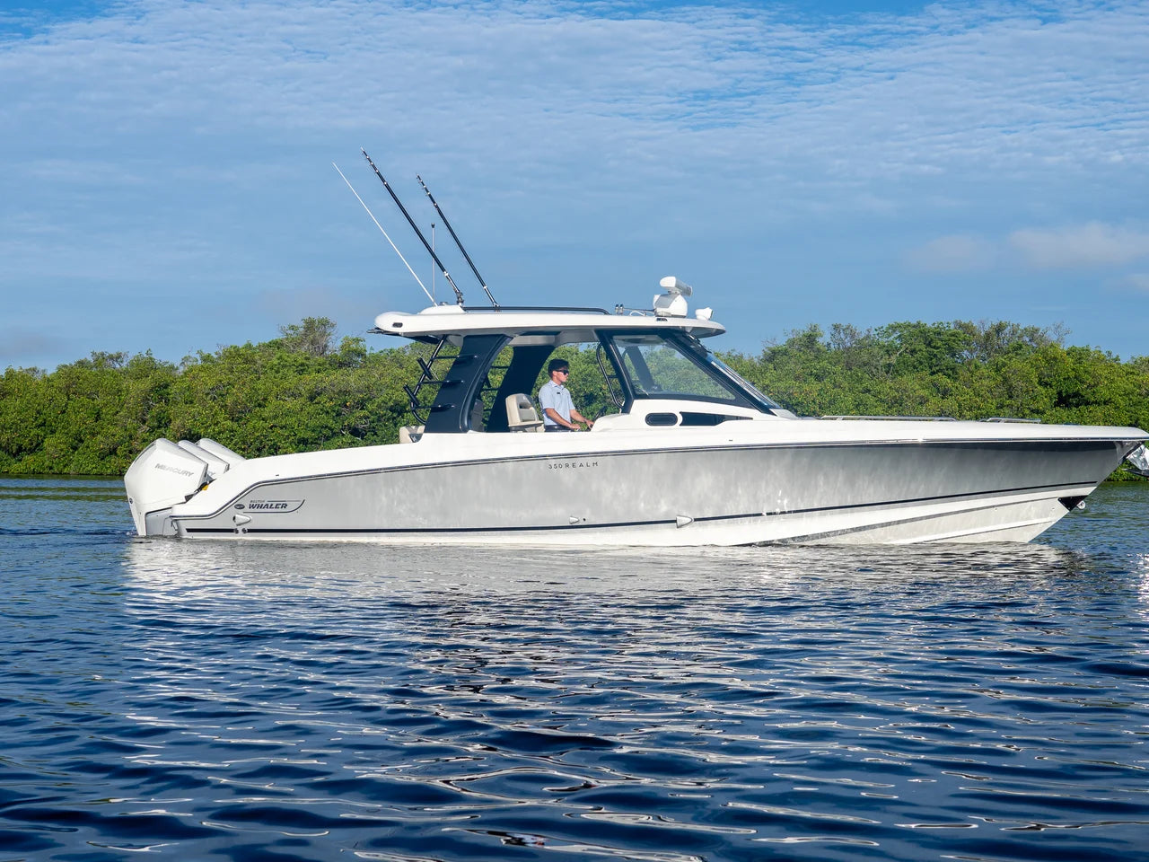 2022 Boston Whaler 350 Realm 35.0 feet, Fort Myers, FL #1