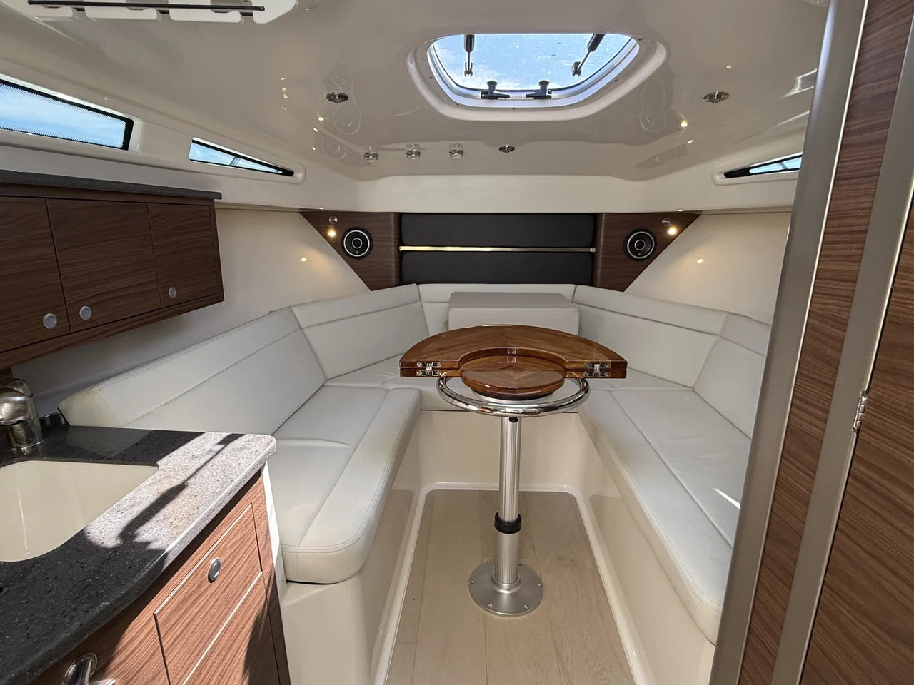 2026 Boston Whaler 325 Conquest 32.0 feet, Wrightsville Beach, North Carolina #14