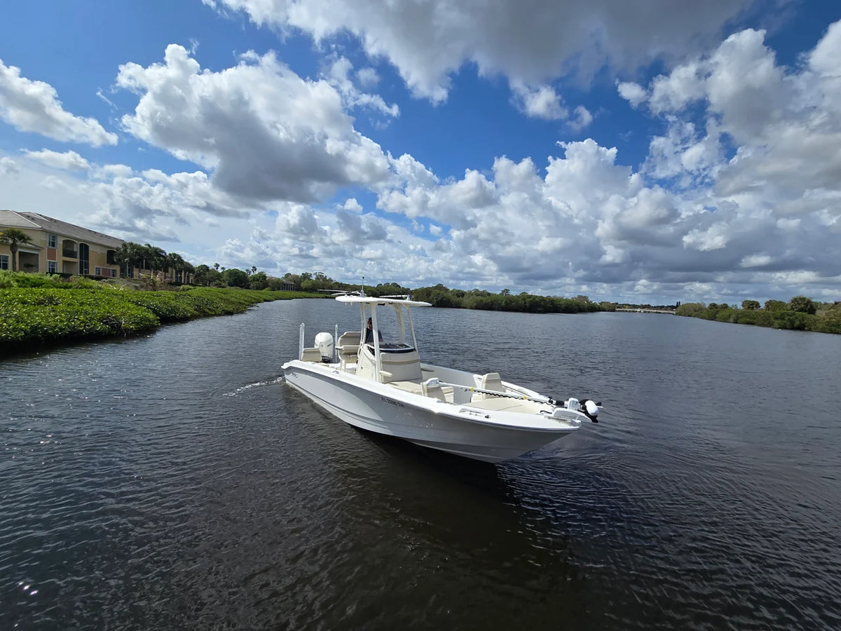 2023 Boston Whaler 250 DAUNTLESS 25.0 feet, Stuart, Florida #1