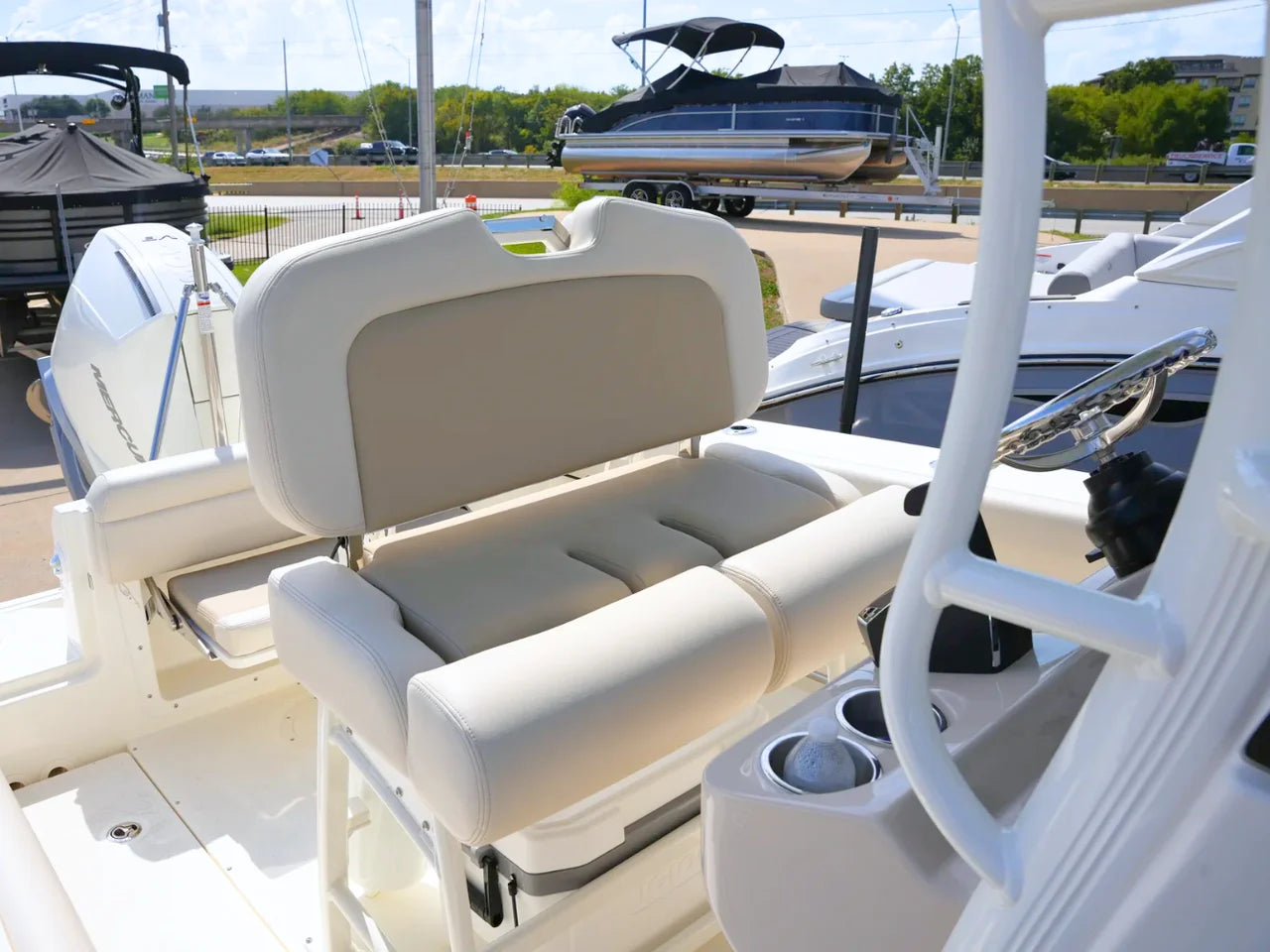 2026 Boston Whaler 230 Outrage 23.0 feet, Lewisville, TX #12