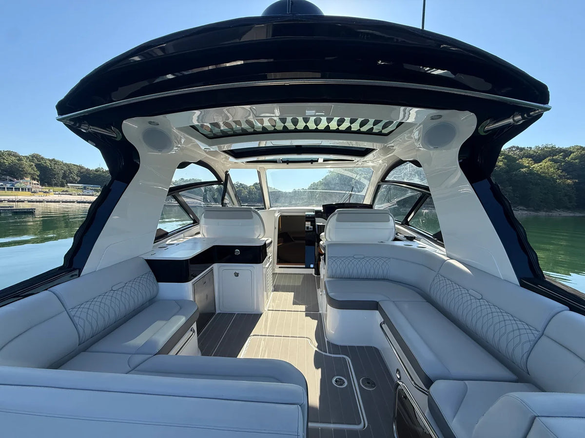 2022 Sea Ray 370 SUNDANCER OUTBOARD 37.0 feet, Cumming, GA #22