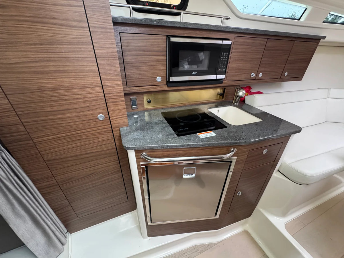 2026 Boston Whaler 325 CONQUEST 32.0 feet, Stuart, Florida #54