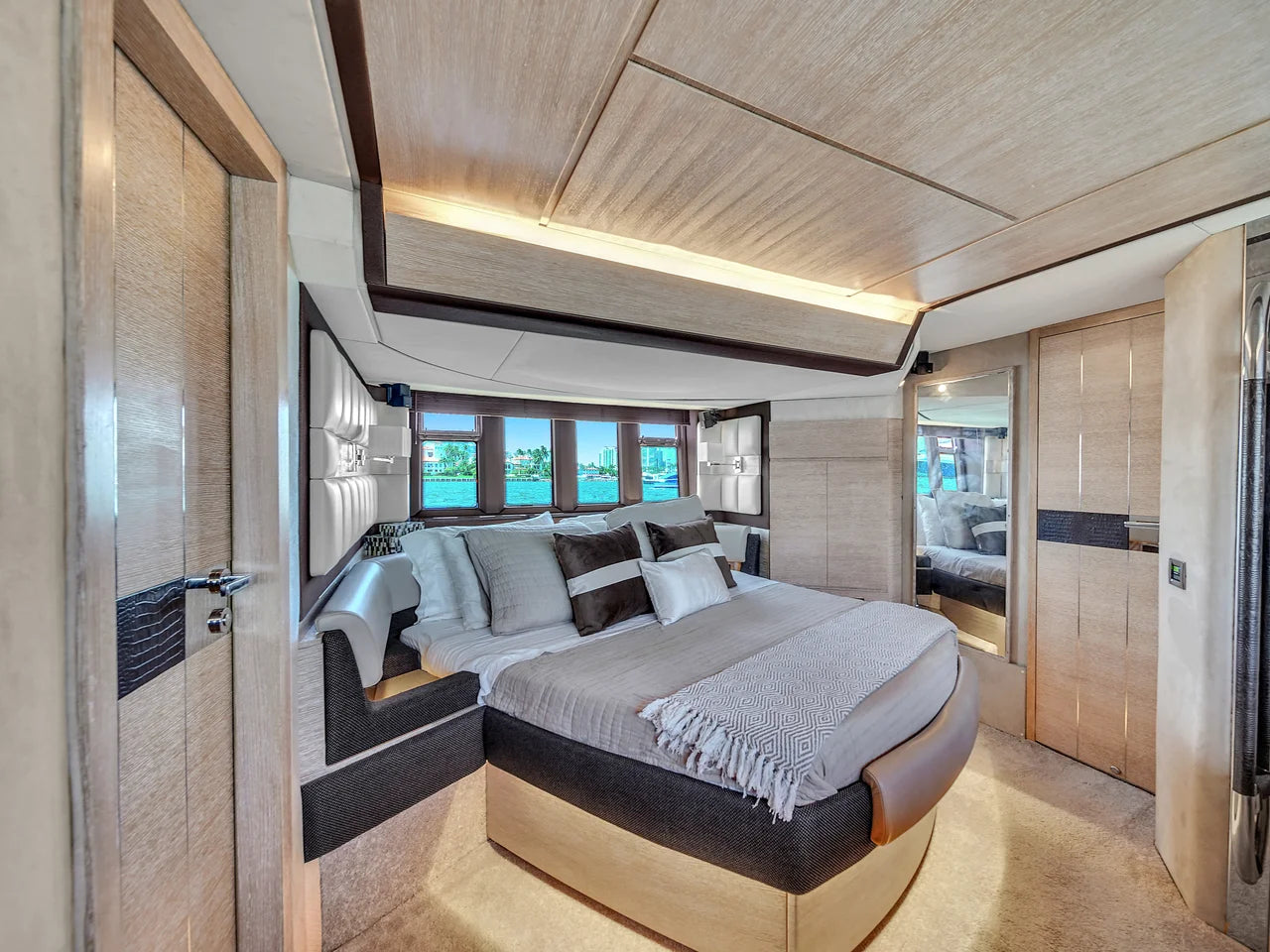 2012 Azimut 64 FLY 64.0 feet, Miami Beach, FL #82