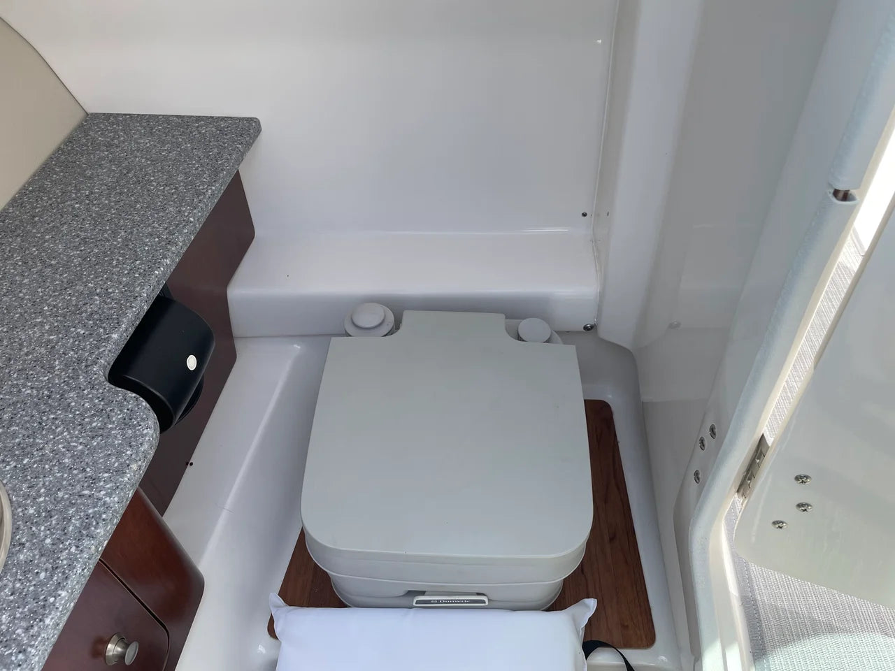 2016 Chaparral 264 SUNSETA 26.0 feet, Excelsior, Minnesota #22