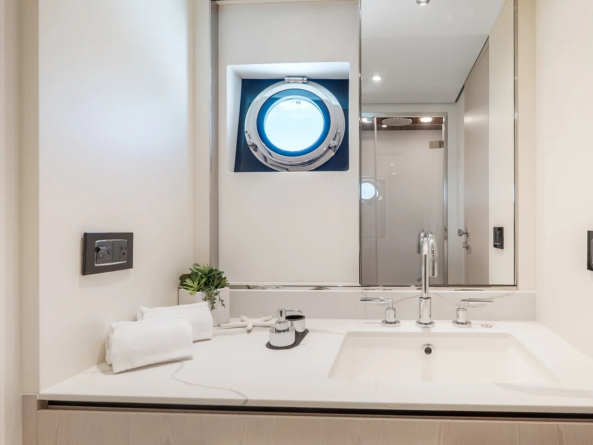 2025 Azimut 78 FLY 78.0 feet, Miami, FL #35