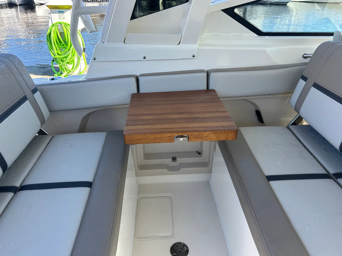 2027 Boston Whaler 330 Vantage 33.0 feet, Pensacola, Florida #16
