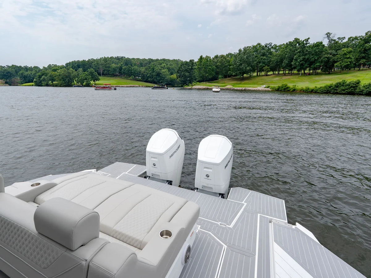 2027 Cruisers Yachts 42 GLS Outboard 42.0 feet, Lake Ozark, MO #11