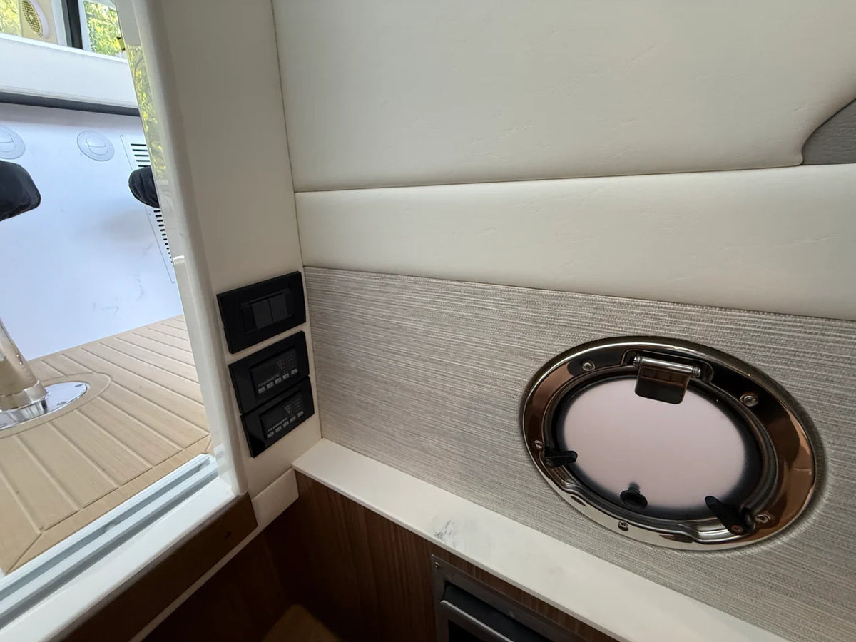 2027 Cruisers Yachts 42 GLS 42.0 feet, Lake Ozark, MO #53