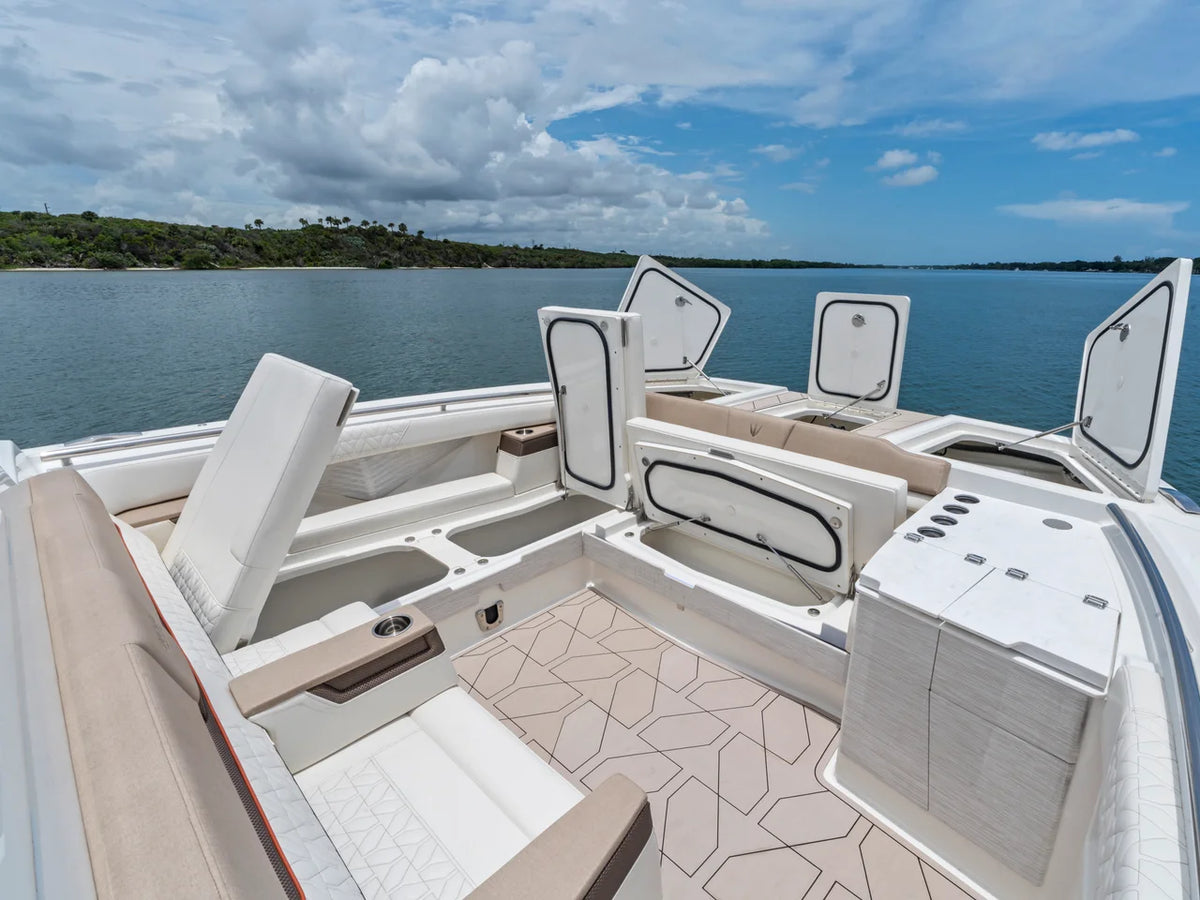 2027 Ducari 37 XIV 37.0 feet, Dania Beach, Florida #60