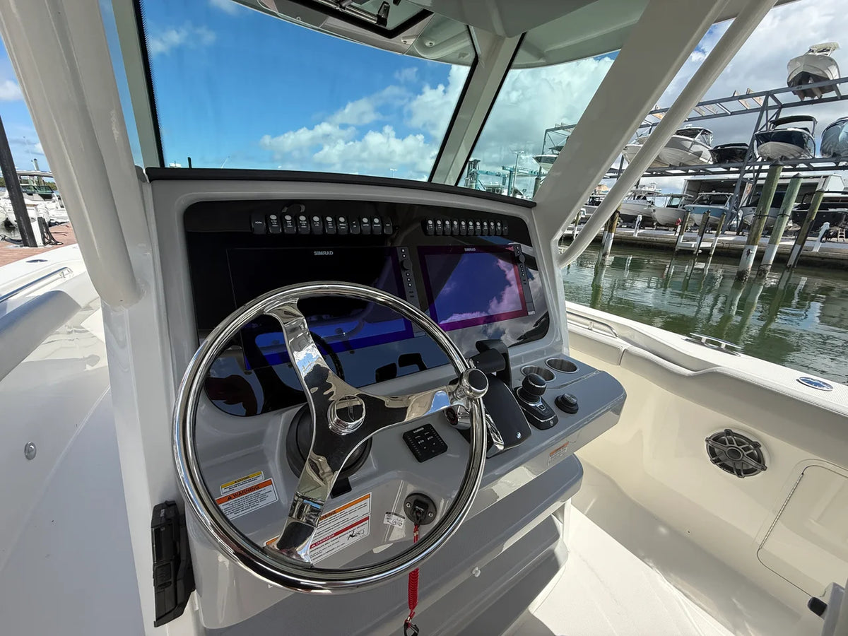 2026 Boston Whaler 330 Outrage 33.0 feet, Sarasota, FL #20