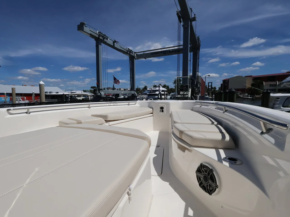 2027 Boston Whaler 280 Dauntless 28.0 feet, Naples, Florida #16